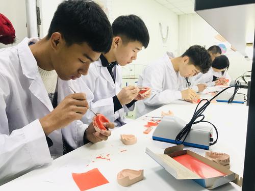 石家莊冀聯(lián)醫(yī)學(xué)中專學(xué)校2025年春季有招生嗎？